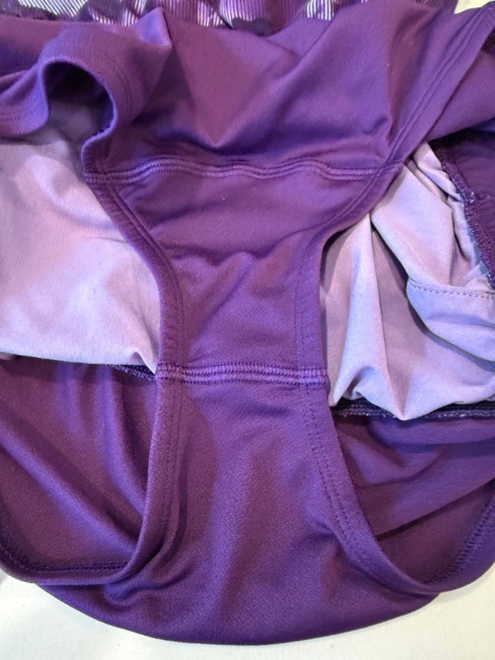 Athleta printed mesh racer run short 4“ Small - Picture 8 of 9
